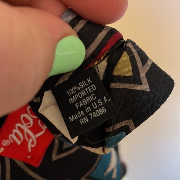 Coca Cola Polar Bear Silk Tie Vintage Novelty Graphic - Picture 5 of 16